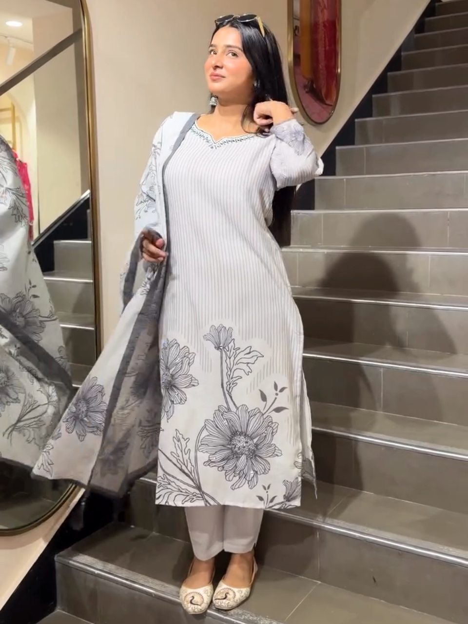 Elegant Grey Floral Printed 3 Piece Suit Set for Women