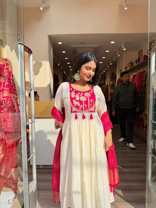 Off White Anarkali Kurta Set with Pink Dupatta | Embroidered Ethnic Wear for Women