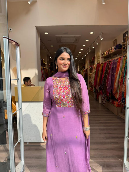 Lavender Embroidered Kurta Set with Dupatta – Festive Ethnic Wear for Women