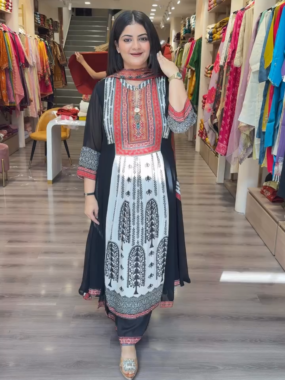 Black & White Ethnic Printed Kurta Set for Women – Stylish Traditional Wear