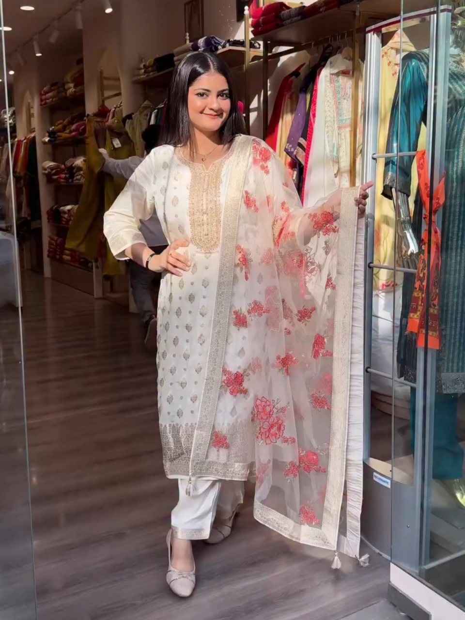 Elegant White Embroidered Kurta Set with Floral Organza Dupatta for Women