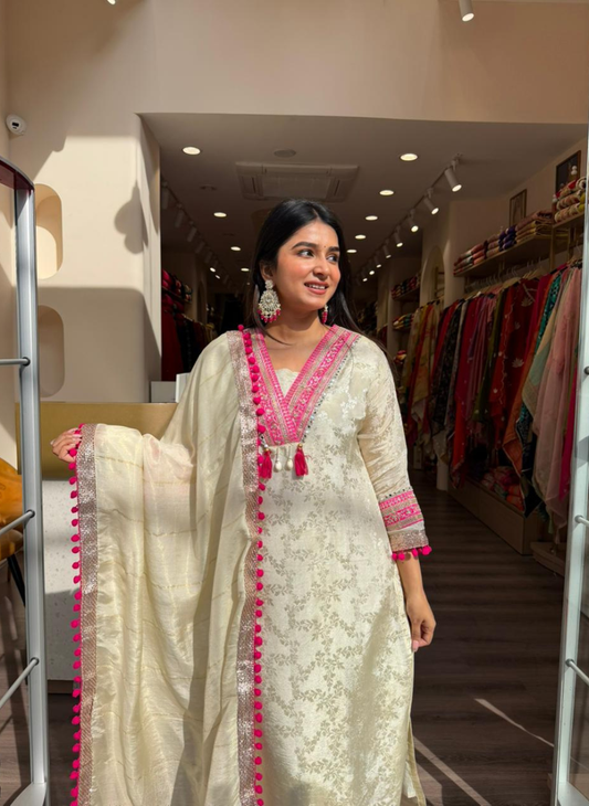 Women Off White Floral Woven Kurta Set with Pink Embroidered Dupatta