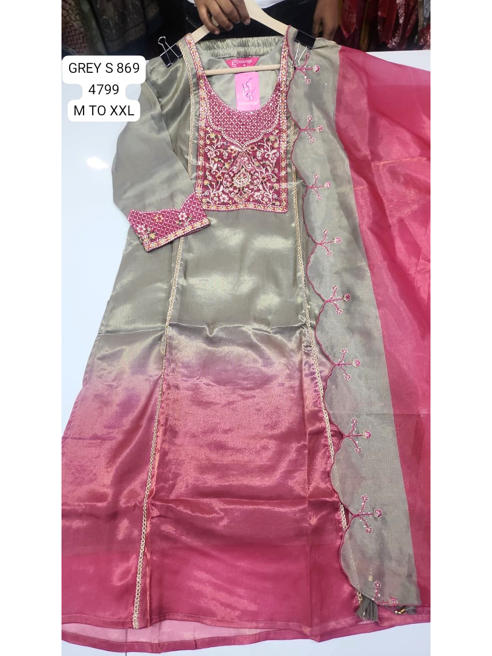 Elegant Grey & Pink Embroidered Women’s Kurta Set with Dupatta – Festive & Casual Wear