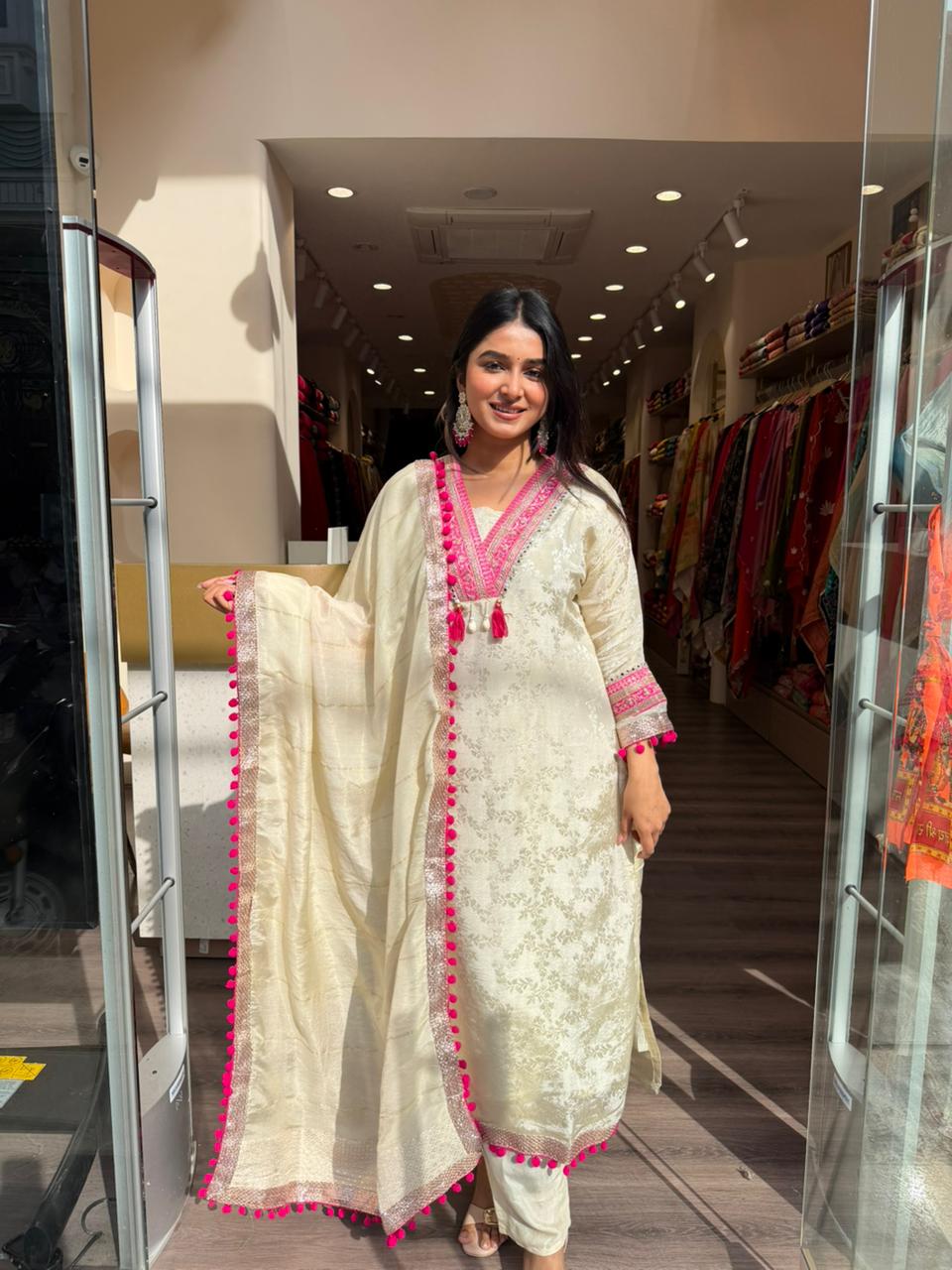 Cream Jacquard Kurta Pant Set with Pink Lace Dupatta for Women