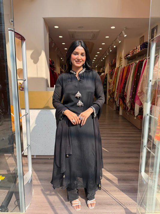 Elegant Black Kurta Set with Dupatta for Women | Minimal Festive & Party Wear