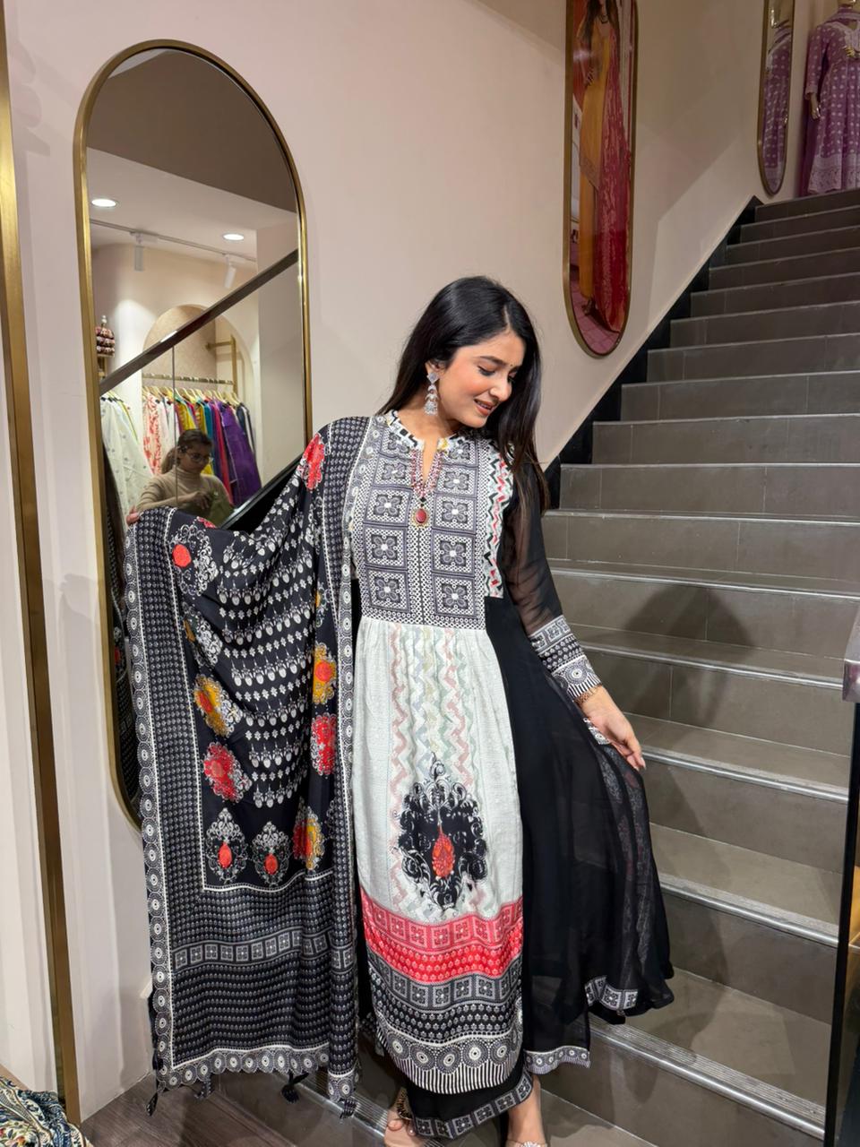 Black Printed Kurta Set with Dupatta – Ethnic Geometric & Floral Design for Women