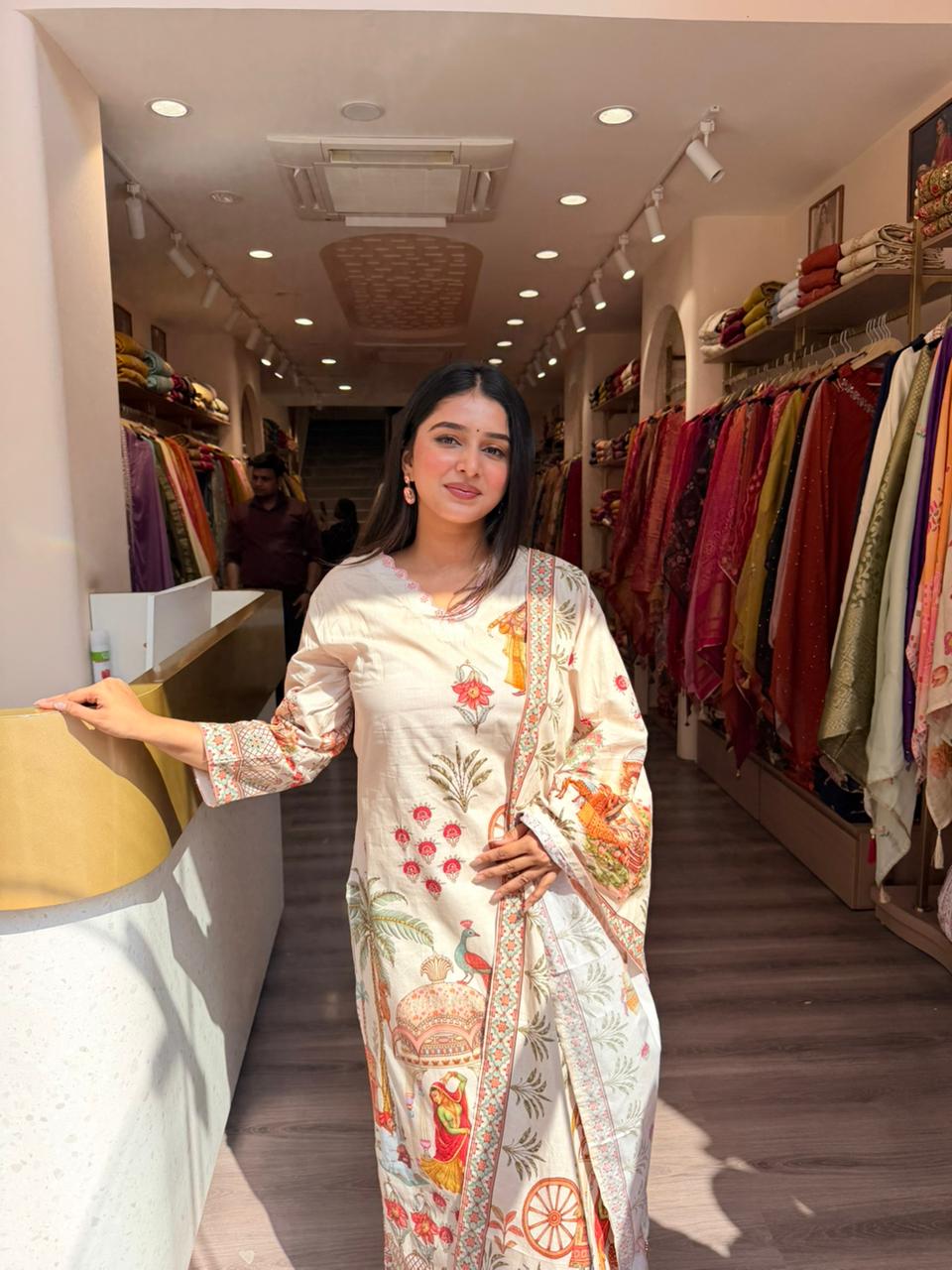 Off-White Printed Kurta Set with Designer Dupatta for Women