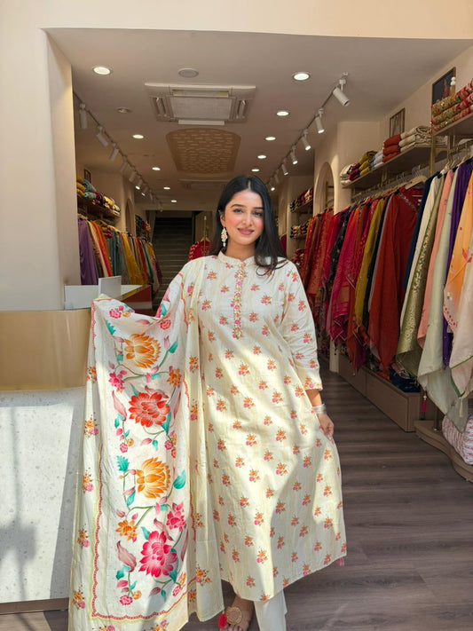 Off White Floral Printed Kurta Set with Dupatta for Women