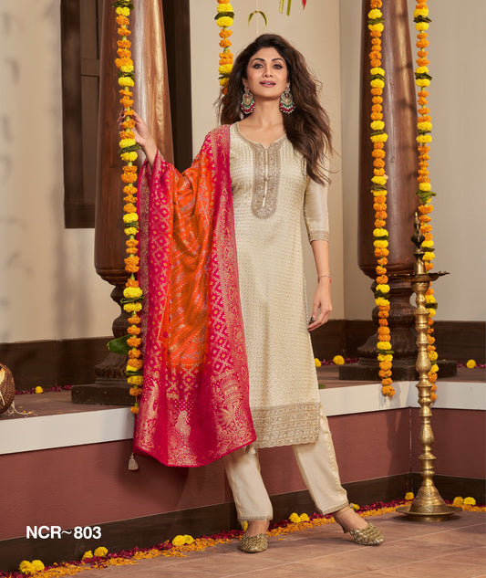 Elegant Beige Jacquard Salwar Kameez with Pink Banarasi Dupatta – Festive Ethnic Suit Set for Women