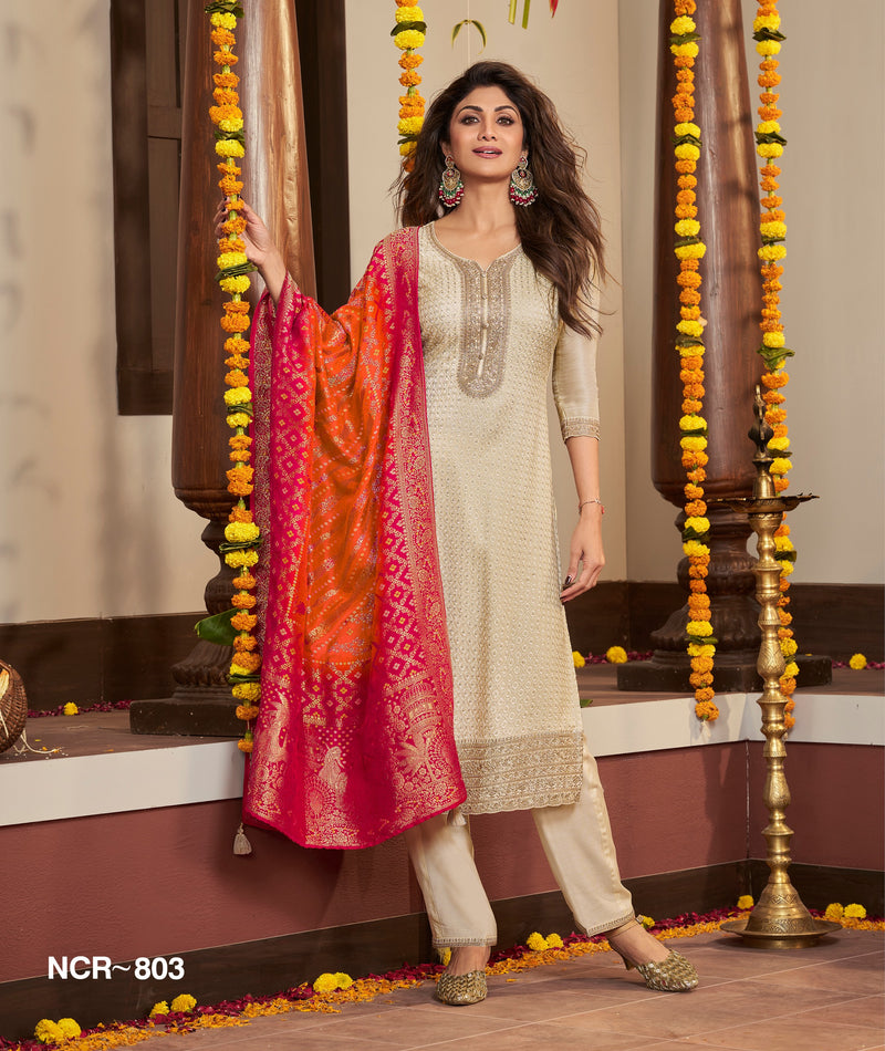 Elegant Beige Jacquard Salwar Kameez with Pink Banarasi Dupatta – Festive Ethnic Suit Set for Women