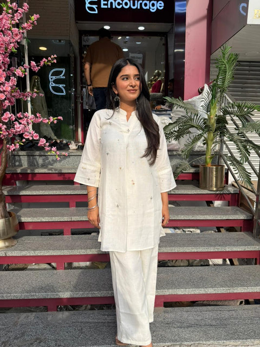 Off White Minimal Embroidered Kurta Pant Set for Women | Cotton Summer Ethnic Wear