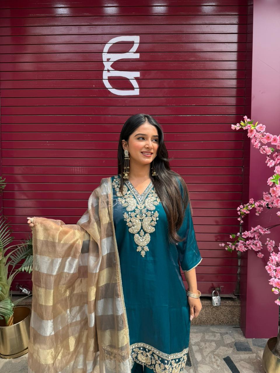 Women Teal Green Embroidered Kurta Set with Organza Dupatta | Premium Festive Wear
