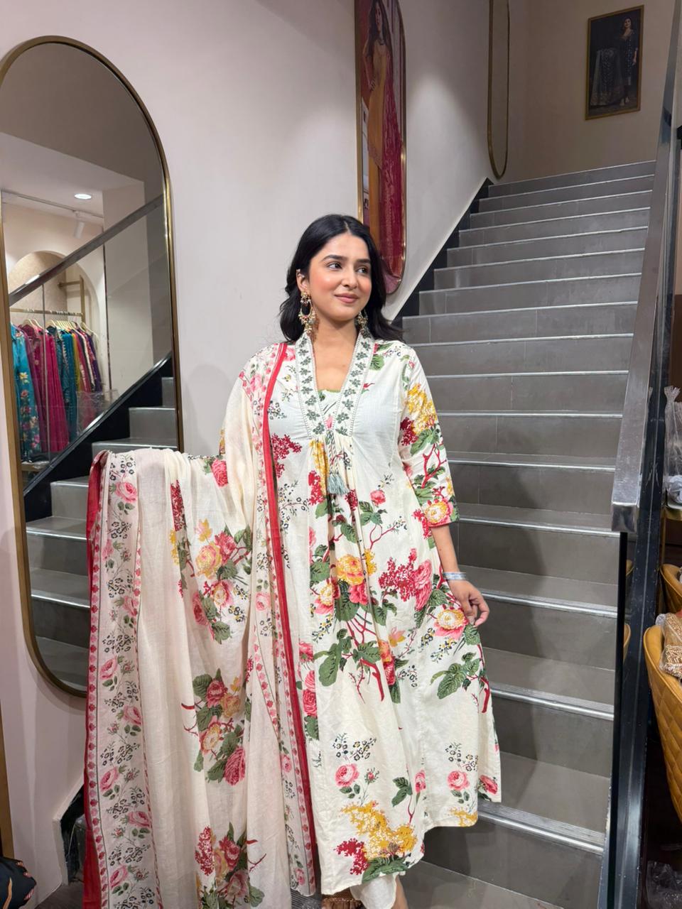 Elegant Floral Printed 3 Piece Suit Set for Women with Dupatta – Cream Anarkali Style Kurta